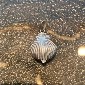 PERU SILVER Shell 🐚 locket or pendant